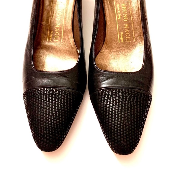 BRUNO MAGLI Houndstooth Cap Black Leather Pump - Picture 2 of 6